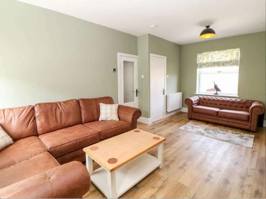 Babbling Brook Cottage Stony Middleton Экстерьер фото